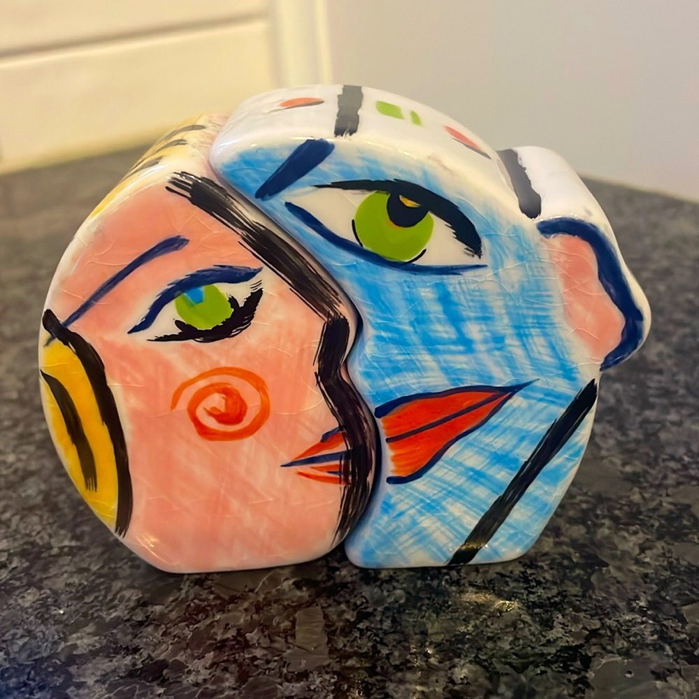 RARE Abstract Cubist Picasso Faces Bella Casa by Ganz Salt & Pepper Shakers‎